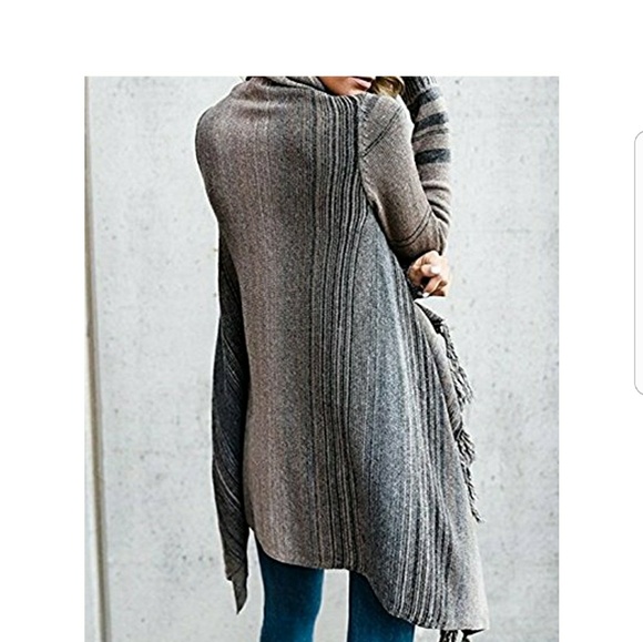 BECHET Grey Striped Boho Fringe Poncho  Sweater - Picture 5 of 8